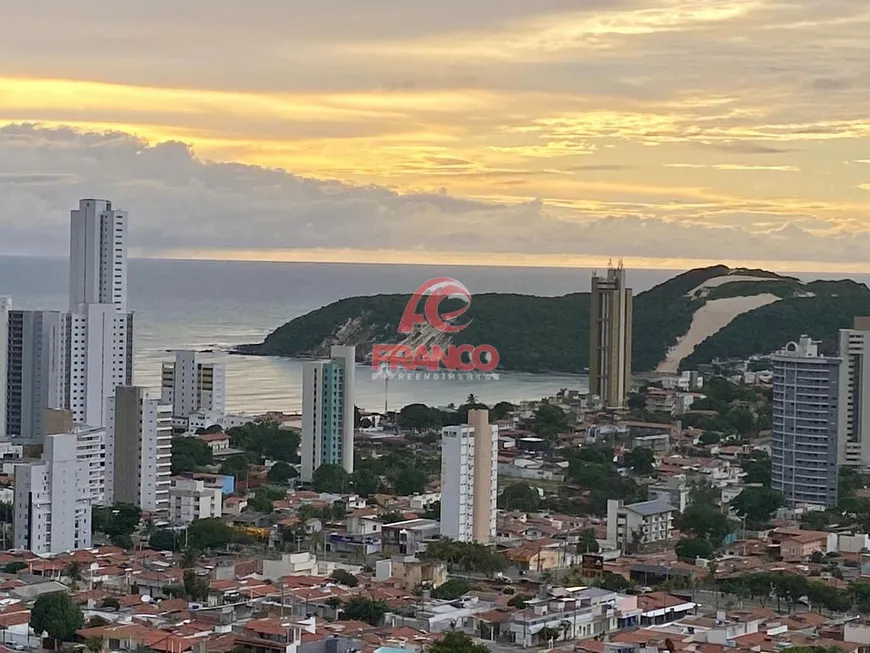 Foto 1 de Apartamento com 3 Quartos à venda, 115m² em Ponta Negra, Natal