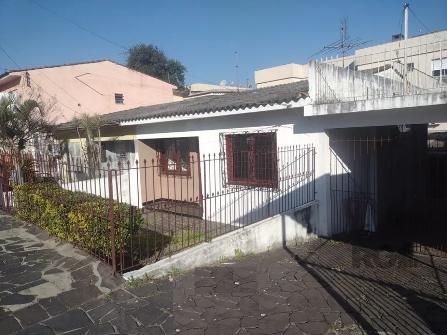 Foto 1 de Casa com 2 Quartos à venda, 62m² em Vila Cachoeirinha, Cachoeirinha