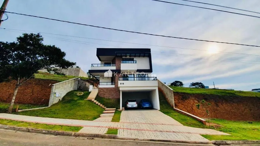 Foto 1 de Casa com 4 Quartos à venda, 254m² em Vina Del Mar, Juiz de Fora