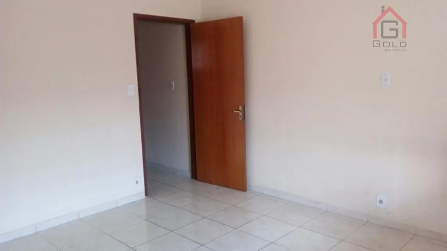 Foto 1 de Casa com 2 Quartos à venda, 135m² em Vila Curuçá, Santo André