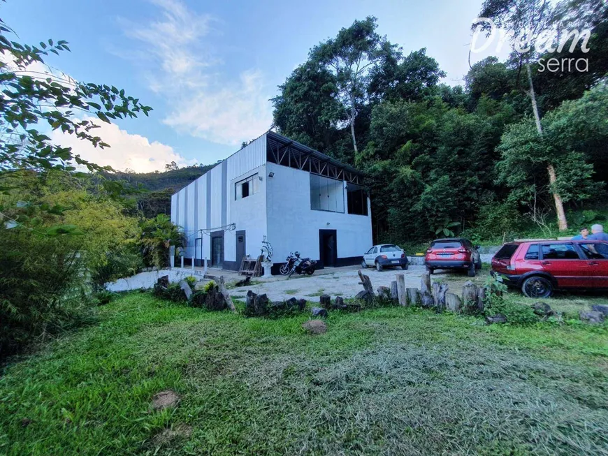 Foto 1 de Galpão/Depósito/Armazém à venda, 380m² em Parque do Imbuí, Teresópolis