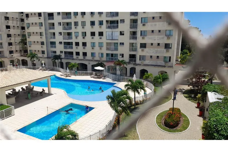 Foto 1 de Apartamento com 3 Quartos para alugar, 83m² em Buraquinho, Lauro de Freitas