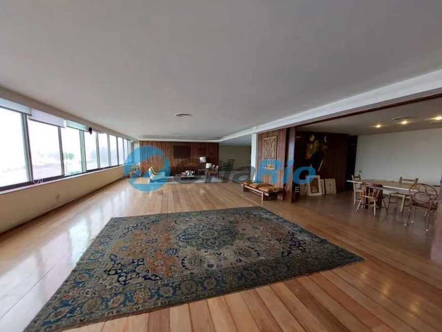 Foto 1 de Apartamento com 4 Quartos à venda, 465m² em Leme, Rio de Janeiro