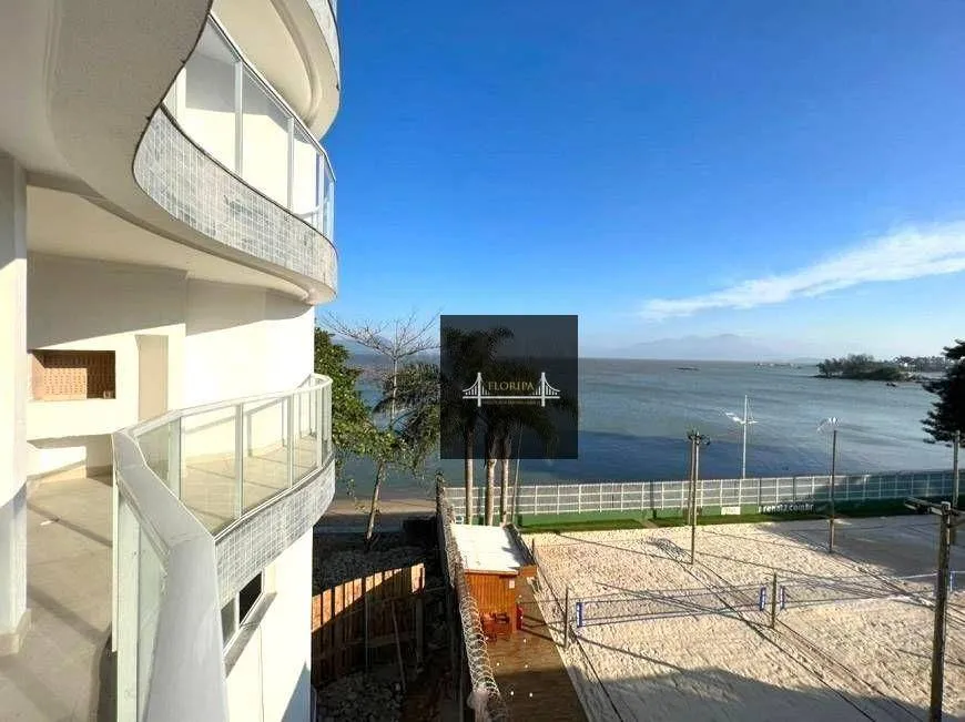 Foto 1 de Apartamento com 3 Quartos à venda, 124m² em Coqueiros, Florianópolis