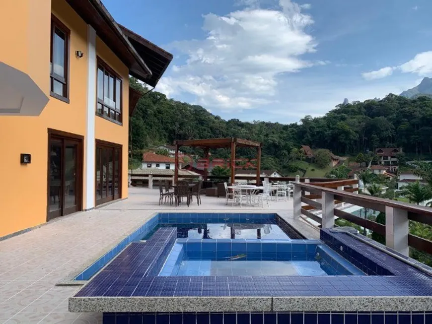 Foto 1 de Casa de Condomínio com 5 Quartos à venda, 700m² em Carlos Guinle, Teresópolis