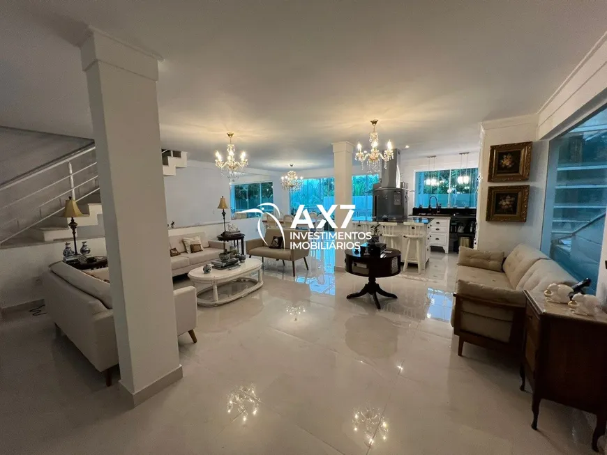 Foto 1 de Casa de Condomínio com 5 Quartos à venda, 260m² em Brooklin, São Paulo