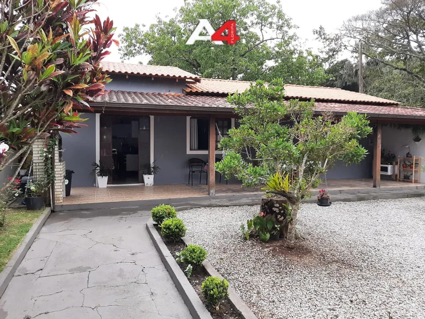 Foto 1 de Casa com 3 Quartos à venda, 120m² em Cachoeira do Bom Jesus, Florianópolis