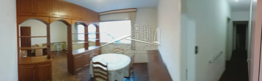 Foto 1 de Apartamento com 3 Quartos à venda, 136m² em Centro, Curitiba