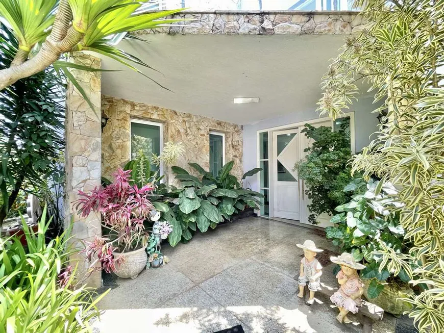 Foto 1 de Casa de Condomínio com 6 Quartos para venda ou aluguel, 1043m² em Golf Park, Carapicuíba