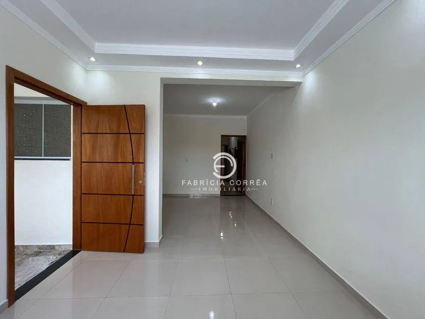 Foto 1 de Casa com 2 Quartos à venda, 74m² em Jardim Continental I, Taubaté