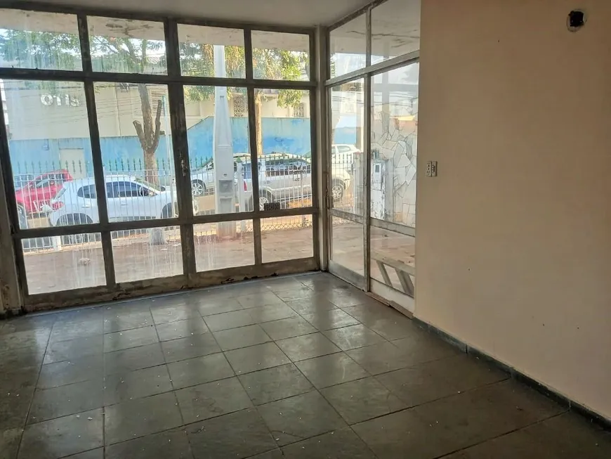 Foto 1 de Casa com 4 Quartos para venda ou aluguel, 307m² em Jardim Chapadão, Campinas