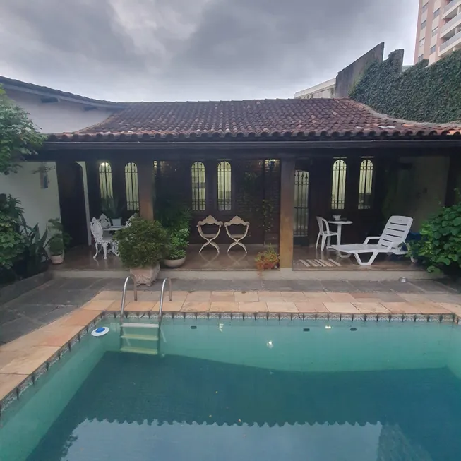 Foto 1 de Casa com 3 Quartos à venda, 169m² em Alvarez, Nova Iguaçu