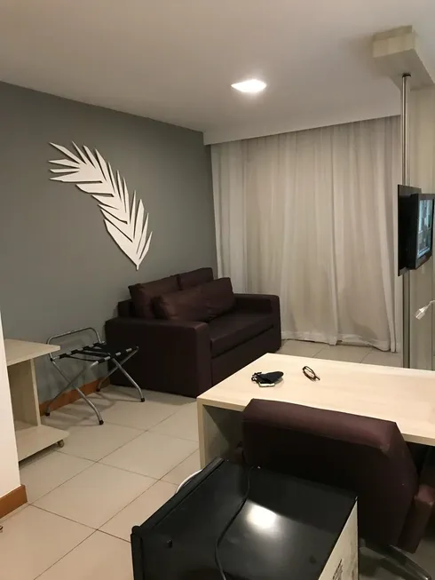 Foto 1 de Apartamento com 1 Quarto para alugar, 40m² em Caminho Das Árvores, Salvador