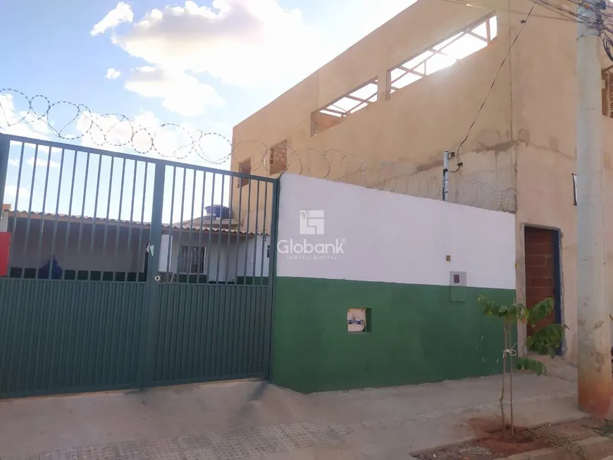 Foto 1 de Ponto Comercial com 6 Quartos à venda, 262m² em Independência, Montes Claros