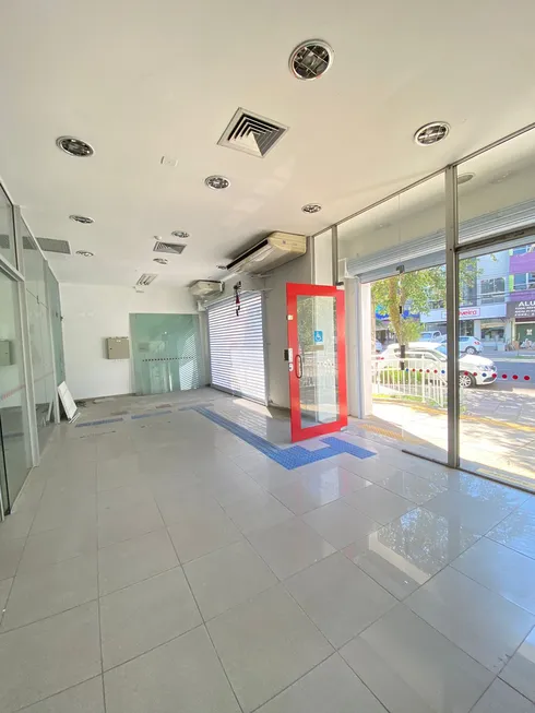 Foto 1 de Ponto Comercial para alugar, 209m² em Floresta, Porto Alegre