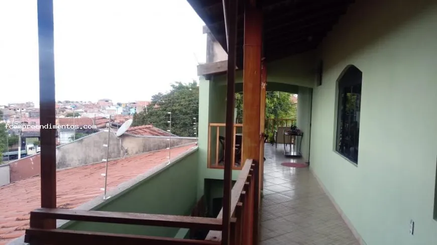 Foto 1 de Sobrado com 4 Quartos à venda, 140m² em Jardim Santa Eulália, Limeira