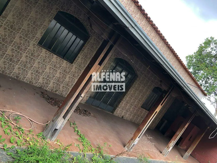 Foto 1 de Casa com 3 Quartos à venda, 351m² em Riacho das Pedras, Contagem