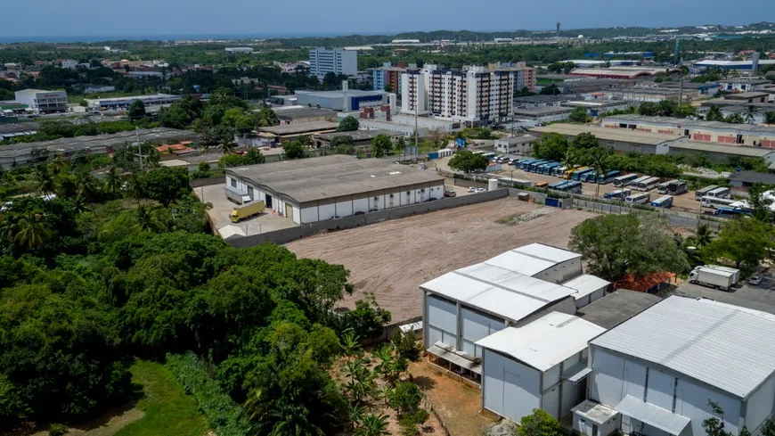 Foto 1 de Lote/Terreno à venda, 4000m² em Recreio Ipitanga, Lauro de Freitas