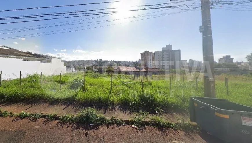 Foto 1 de Lote/Terreno à venda, 490m² em Morada da Colina, Uberlândia