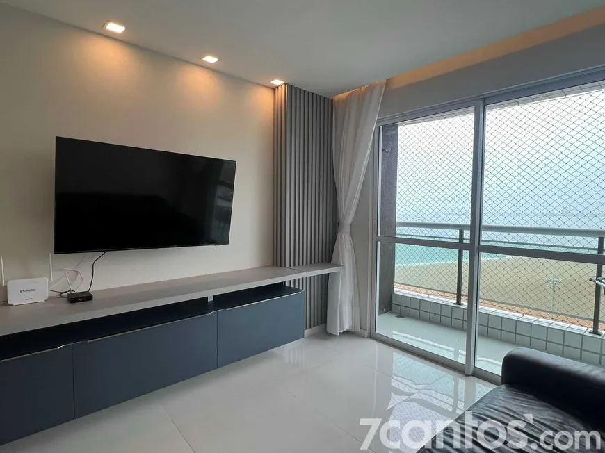 Foto 1 de Apartamento com 2 Quartos para alugar, 70m² em Meireles, Fortaleza