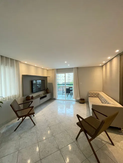 Foto 1 de Apartamento com 3 Quartos à venda, 125m² em Vila Tupi, Praia Grande