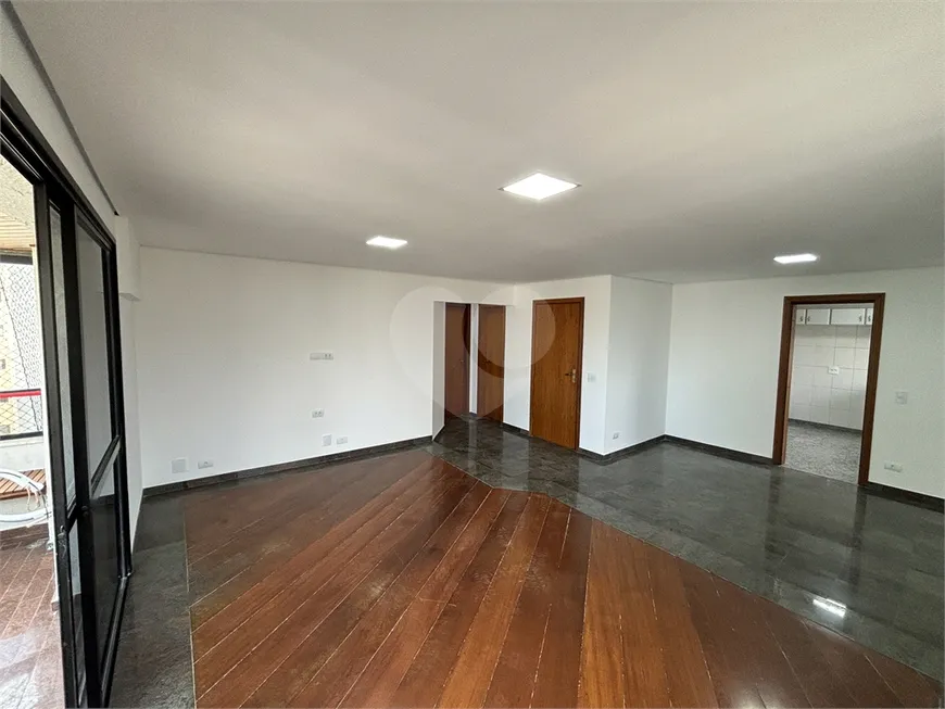 Foto 1 de Apartamento com 4 Quartos à venda, 143m² em Santana, São Paulo