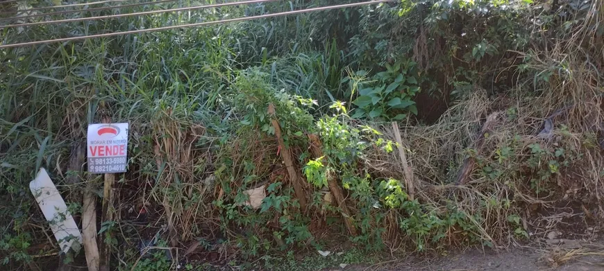 Foto 1 de Lote/Terreno à venda, 180m² em Itaipu, Niterói