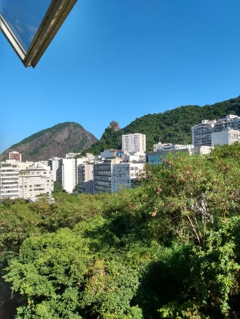 Foto 1 de Apartamento com 1 Quarto à venda, 38m² em Copacabana, Rio de Janeiro