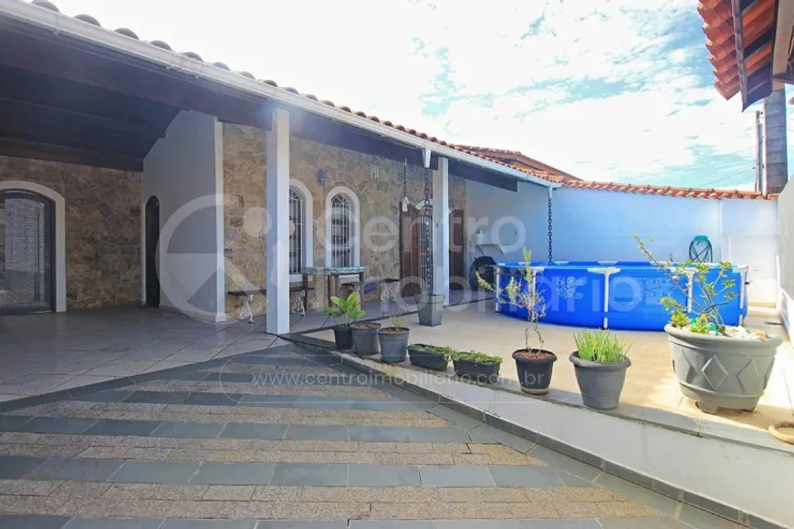 Foto 1 de Casa com 3 Quartos à venda, 150m² em Balneario Sambura, Peruíbe