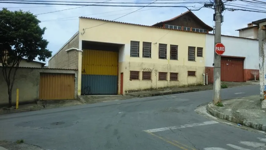 Foto 1 de Galpão/Depósito/Armazém para alugar, 405m² em Riacho das Pedras, Contagem