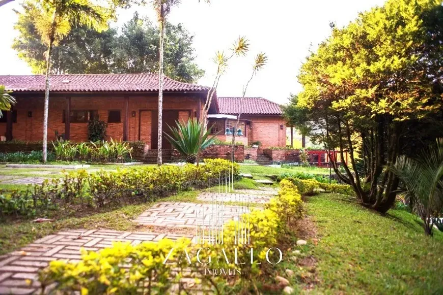 Foto 1 de Casa de Condomínio com 6 Quartos à venda, 2000m² em Carlos Guinle, Teresópolis