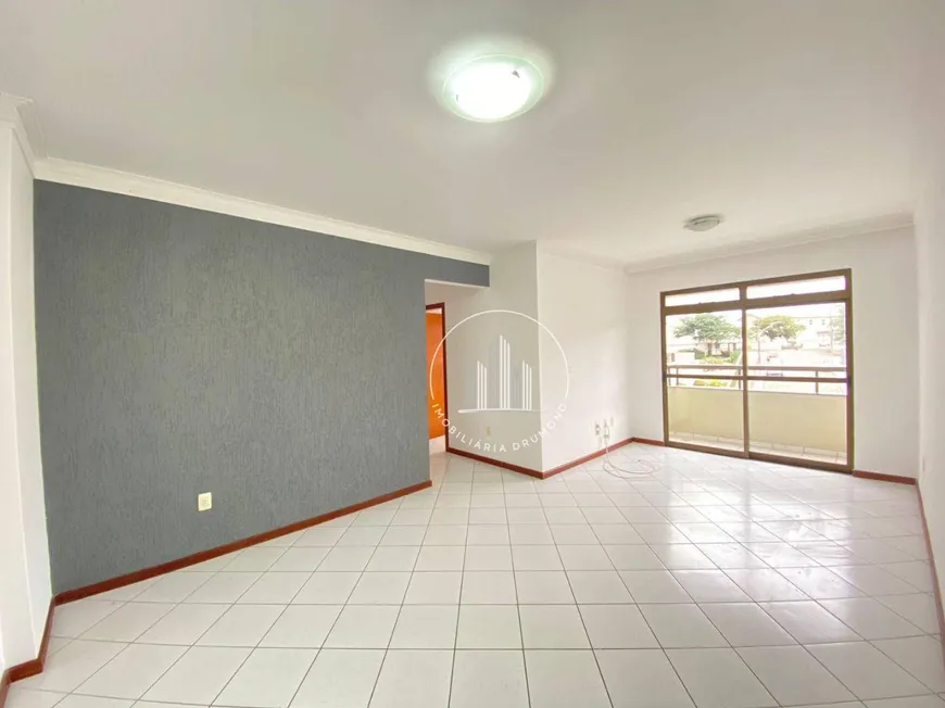 Foto 1 de Apartamento com 3 Quartos à venda, 83m² em Estreito, Florianópolis
