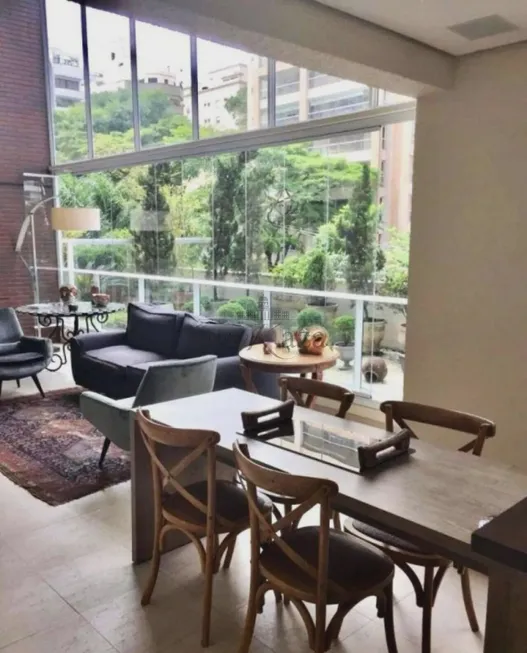 Foto 1 de Apartamento com 3 Quartos à venda, 310m² em Campo Belo, São Paulo