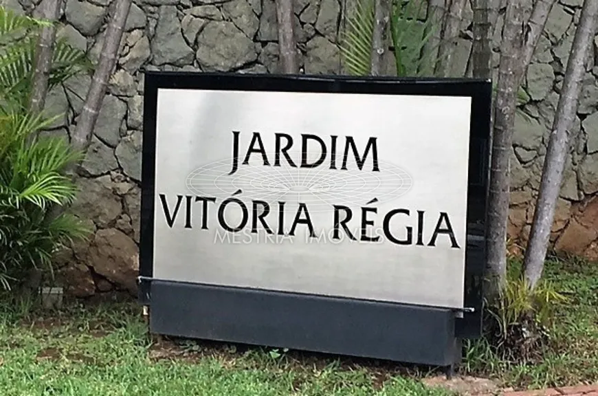 Foto 1 de Lote/Terreno à venda, 400m² em Jardim Vitoria Regia, São Paulo