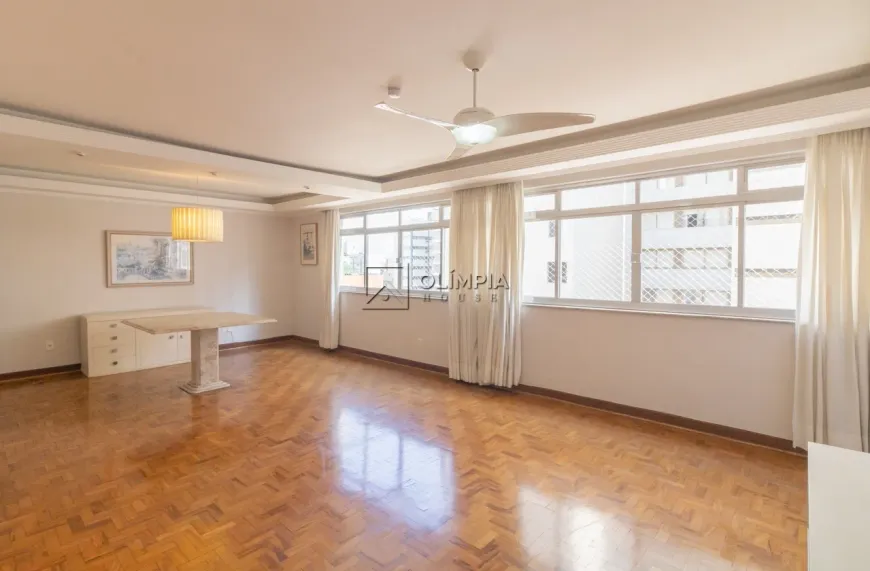 Foto 1 de Apartamento com 3 Quartos para alugar, 160m² em Jardim Paulista, São Paulo