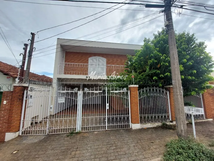 Foto 1 de Sobrado com 4 Quartos à venda, 258m² em Jardim Macarengo, São Carlos