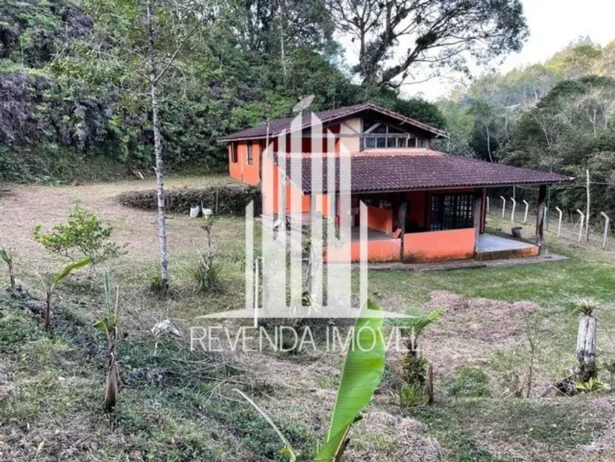 Foto 1 de Fazenda/Sítio com 3 Quartos à venda, 1000m² em Jardim dos Eucaliptos, São Paulo