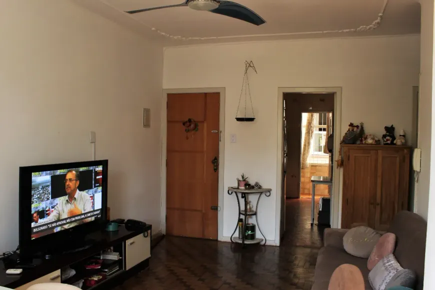 Foto 1 de Apartamento com 3 Quartos à venda, 81m² em São João, Porto Alegre