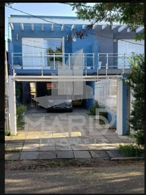 Foto 1 de Casa com 3 Quartos à venda, 194m² em Vila Ipiranga, Porto Alegre