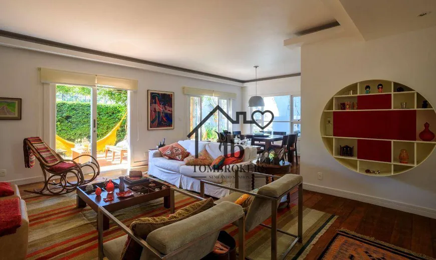 Foto 1 de Casa de Condomínio com 3 Quartos à venda, 340m² em Jardim Panorama, São Paulo
