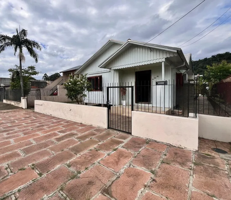 Foto 1 de Casa com 3 Quartos à venda, 137m² em Floresta, Estância Velha