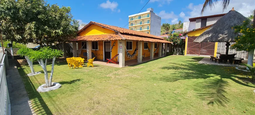 Foto 1 de Casa com 6 Quartos à venda, 682m² em Centro, Japaratinga