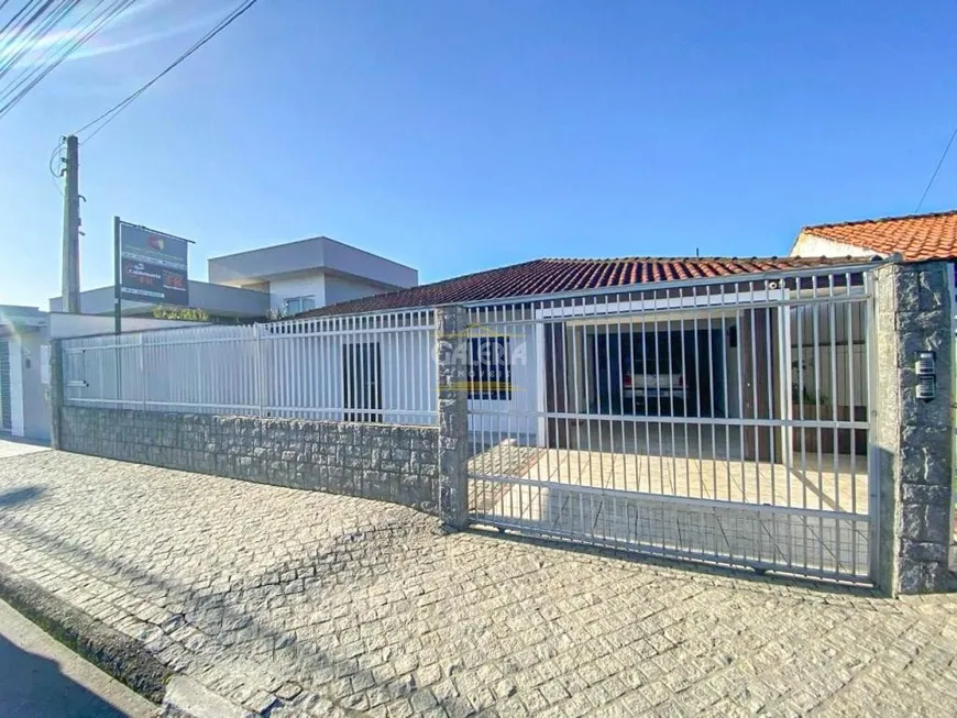 Foto 1 de Casa com 4 Quartos à venda, 294m² em Jardim Iririú, Joinville