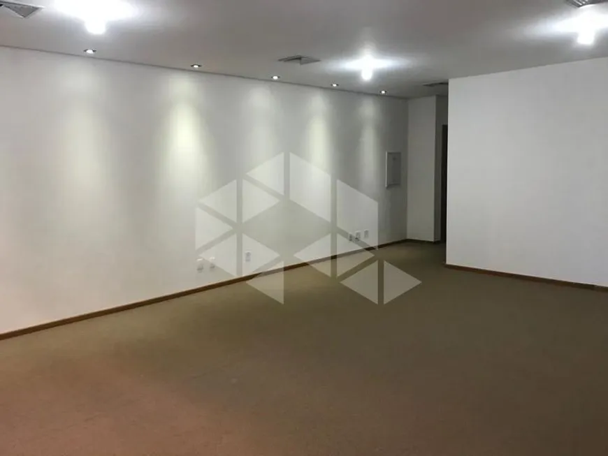 Foto 1 de Sala Comercial para alugar, 54m² em Floresta, Porto Alegre