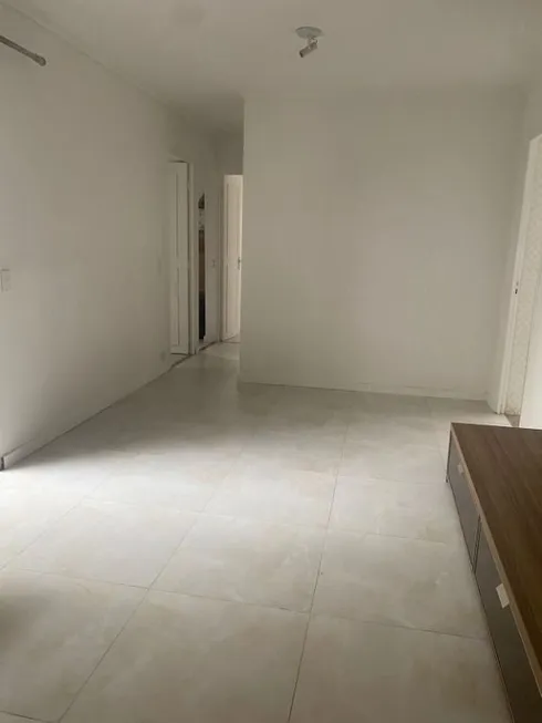 Foto 1 de Apartamento com 3 Quartos para alugar, 63m² em Jardim Marajoara, São Paulo