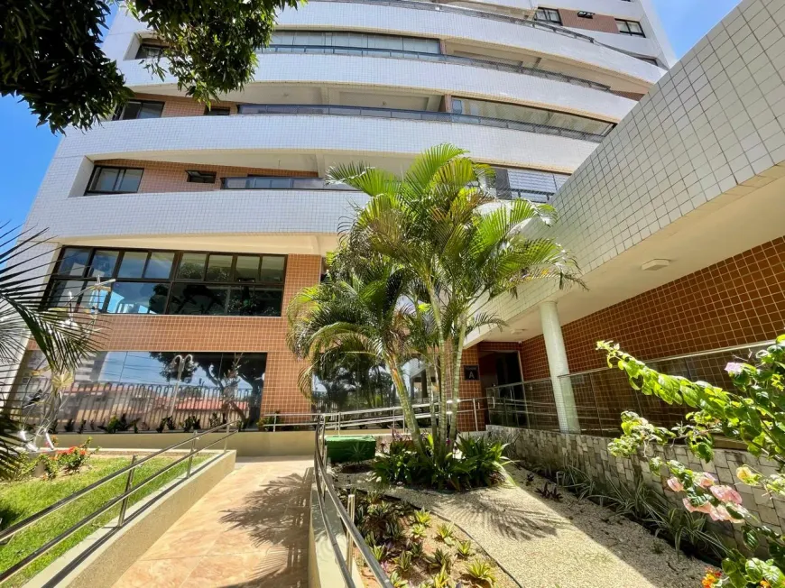 Foto 1 de Apartamento com 4 Quartos à venda, 109m² em Capim Macio, Natal