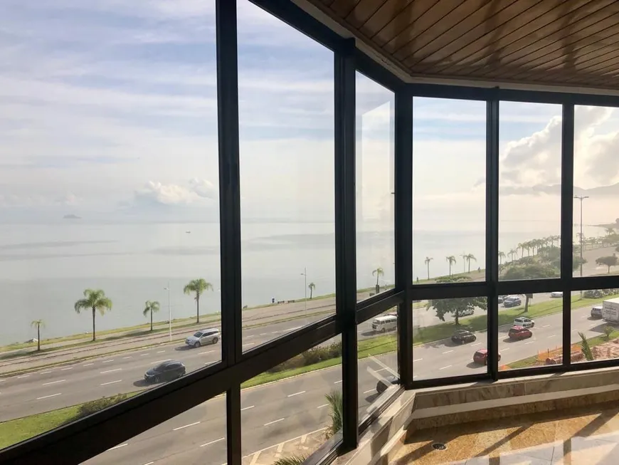 Foto 1 de Apartamento com 3 Quartos à venda, 249m² em Beira Mar, Florianópolis