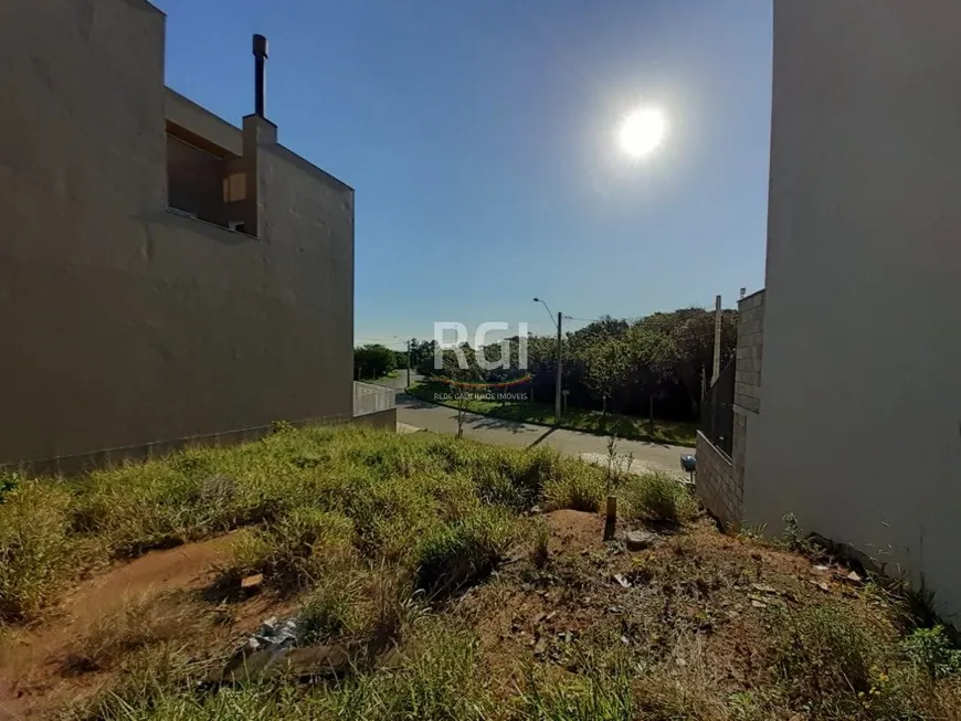 Foto 1 de Lote/Terreno à venda, 1m² em Guarujá, Porto Alegre