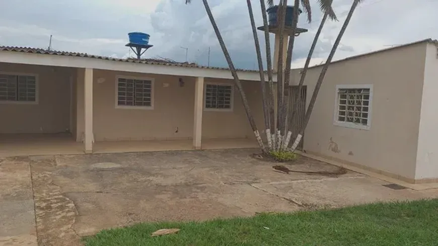 Foto 1 de Casa com 3 Quartos à venda, 250m² em Arapoanga, Brasília