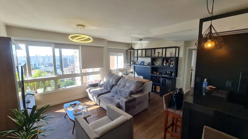 Foto 1 de Apartamento com 3 Quartos à venda, 74m² em Boa Vista, Porto Alegre